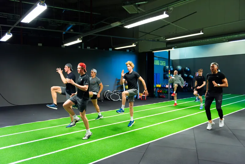 Mind2Muscle Kraftträningsområde - Rack och Frivikter